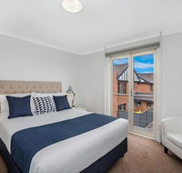Apartments 521