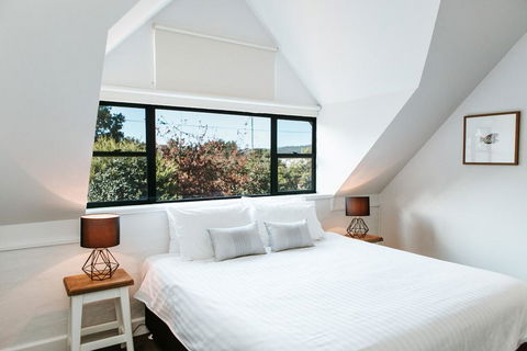 The Berry Inn - Accommodation Port Macquarie 0