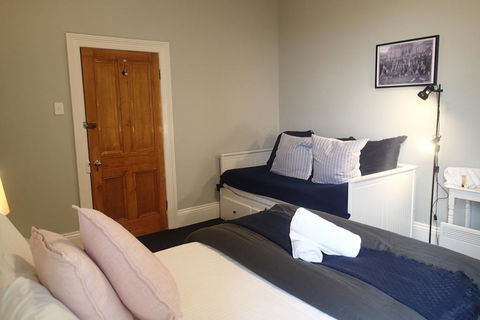 The Bischoff Hotel - Accommodation Port Macquarie 2