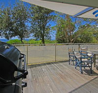 The Boathouse - comfortable beachfront home - Accommodation Port Macquarie