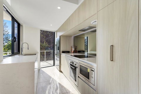The Breeze Mooloolaba - Accommodation Port Macquarie 3