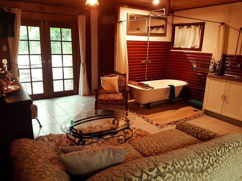 The Cabin - Accommodation Port Macquarie 0