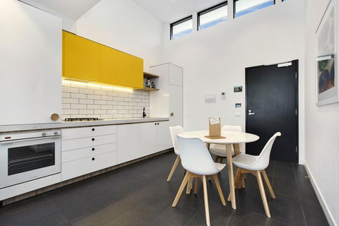 The Caulfield - Accommodation Port Macquarie 1