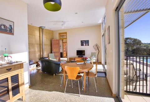 The Chocolate Lily Bed & Breakfast - Accommodation Port Macquarie 1