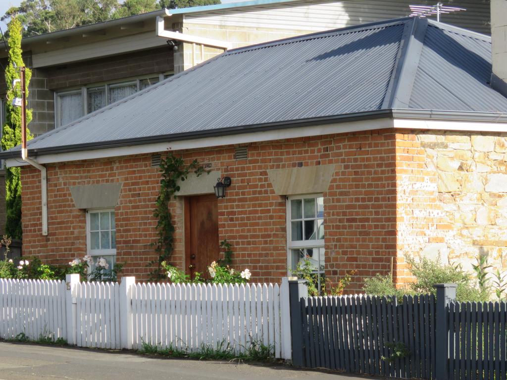 Hobart ACT Accommodation Port Macquarie