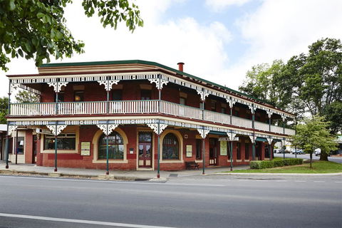 The Daylesford Hotel - Accommodation Port Macquarie 1