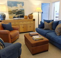 The Dewhurst - Sophisticated Entire CBD Apartment - Accommodation Port Macquarie