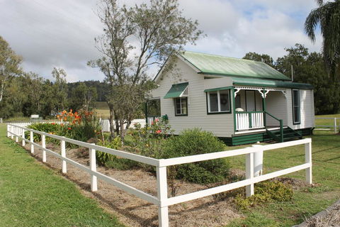 The Dollhouse Cottage - Accommodation Port Macquarie 1