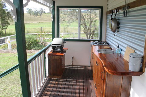 The Dollhouse Cottage - Accommodation Port Macquarie 3