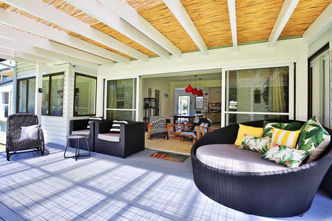 The Endless Summer @ Culburra - Pet Friendly - 2 Mins To Beach - Accommodation Port Macquarie 0