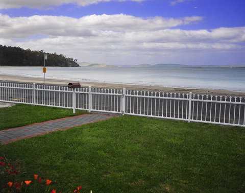 The Esplanade Kingston Beachfront - Accommodation Port Macquarie 0