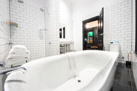The Franklin Boutique Hotel - Accommodation Port Macquarie 2