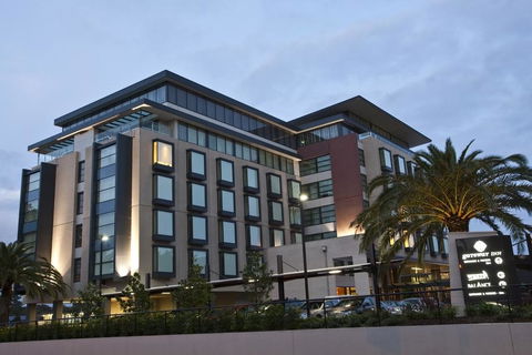 The Gateway Inn, Newcastle - Accommodation Port Macquarie 0