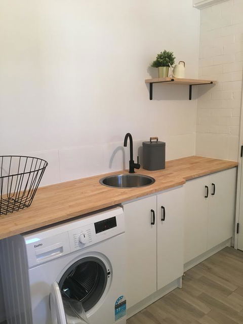 The Gathering Ground - Spacious Entertainer In Toowoomba City - Accommodation Port Macquarie 3