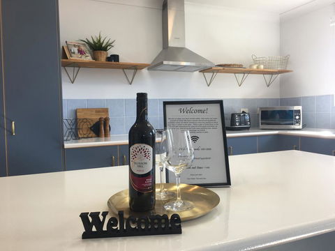 The Gathering Ground - Spacious Entertainer In Toowoomba City - Accommodation Port Macquarie 2