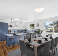 The Gathering Ground - spacious entertainer in Toowoomba City - Accommodation Port Macquarie