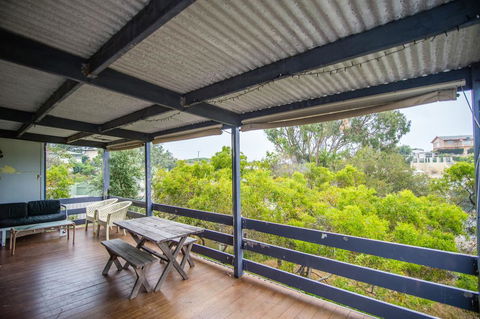 The Gee Beach House - Accommodation Port Macquarie 1