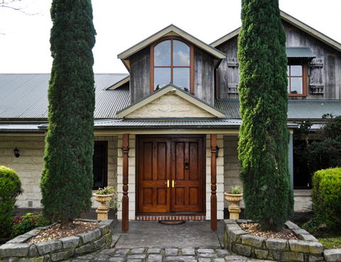 The George Yering - Accommodation Port Macquarie 0