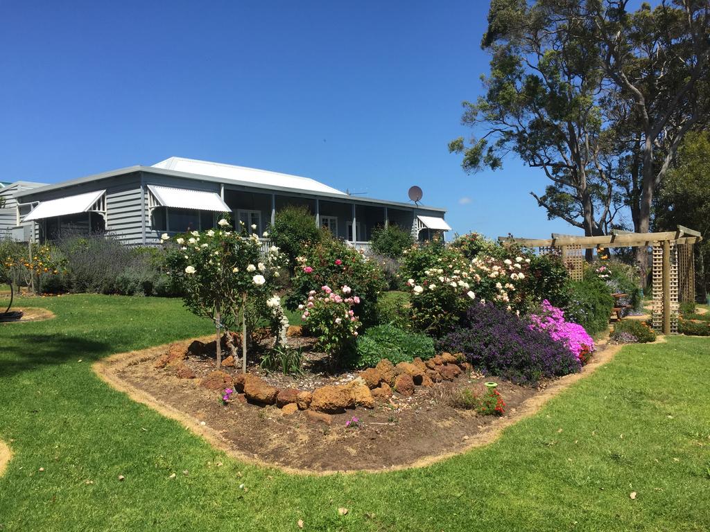 Lowlands Beach WA Accommodation Port Macquarie