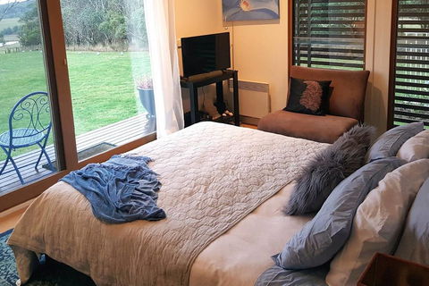 The Gurdies Room With Amazing Sunset Views - Accommodation Port Macquarie 0