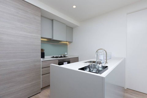 The Lively City 2bed 2 Bath APT @Footscray - Accommodation Port Macquarie 2