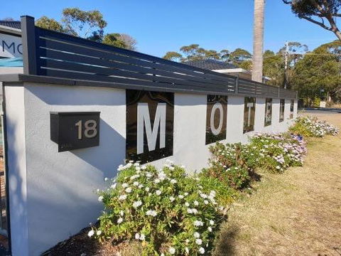 The Lodge Broulee - Accommodation Port Macquarie 2
