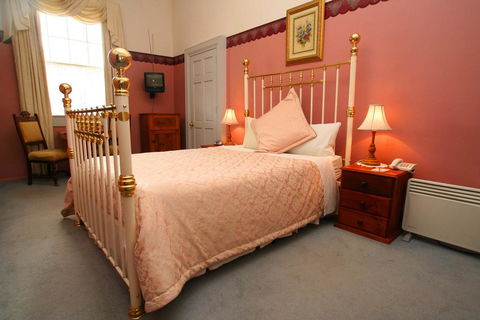 The Lodge On Elizabeth Boutique Hotel - Accommodation Port Macquarie 3
