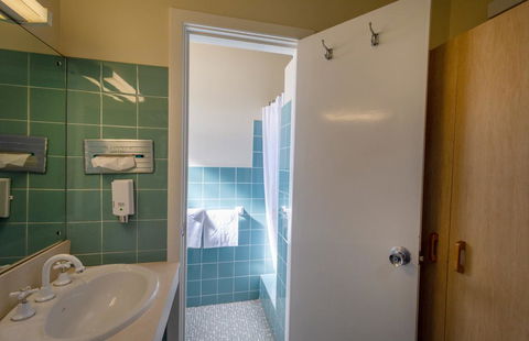 The Midcity Motor Lodge - Accommodation Port Macquarie 3