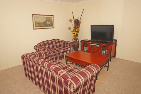 The Mooring's Waterfront - Accommodation Port Macquarie 1