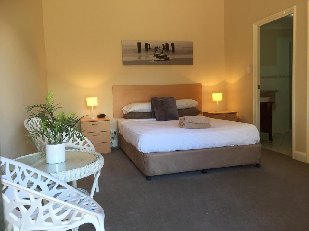 Cooladar Hill WA Accommodation Port Macquarie