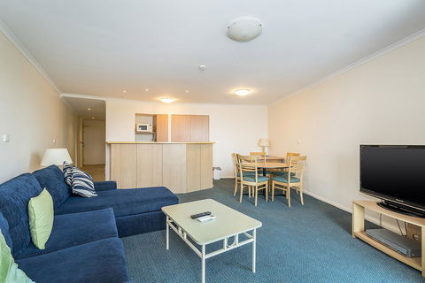 The Oaks Waterfront Resort, Unit 302 - Accommodation Port Macquarie 3