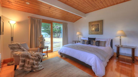 The Peninsula Experience - Accommodation Port Macquarie 3