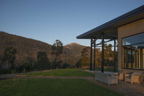 The Retreat - Accommodation Port Macquarie 0
