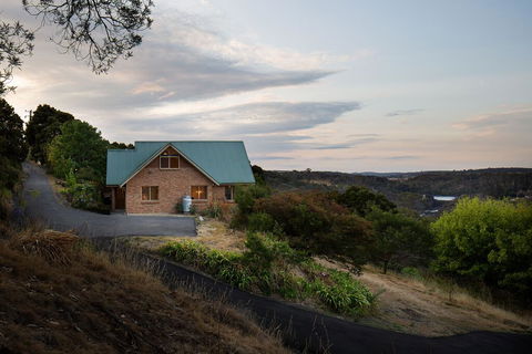 The River Valley Retreat - Accommodation Port Macquarie 0