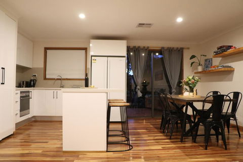 The Salty Gum - Maslin Beach - Accommodation Port Macquarie 3