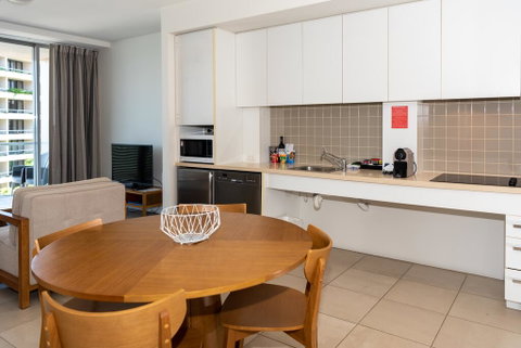 The Sebel Cairns Harbour Lights - Accommodation Port Macquarie 3