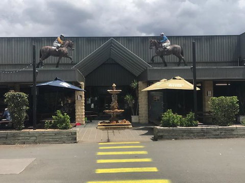 The Sportsman's Hotel - Accommodation Port Macquarie 0