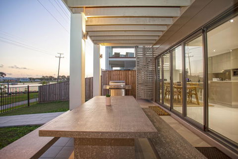 The Suite By The Cablepark - Accommodation Port Macquarie 3