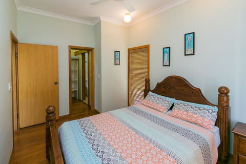 The Sun And The Sea In Hervey Bay - Accommodation Port Macquarie 3