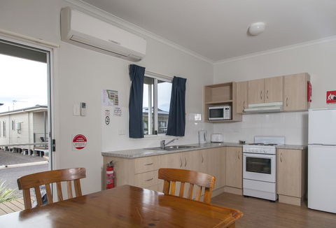 The Sundowner Cabin & Tourist Park - Accommodation Port Macquarie 1