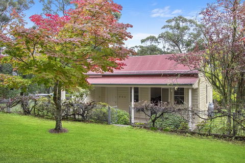 THE TEACHERS COTTAGE - Accommodation Port Macquarie 3