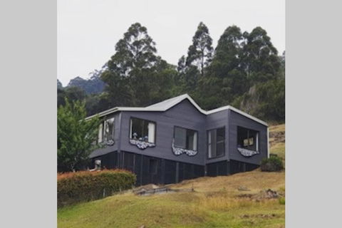 The Tin Dragon - Accommodation Port Macquarie 0