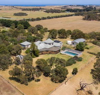 The Track House - Accommodation Port Macquarie