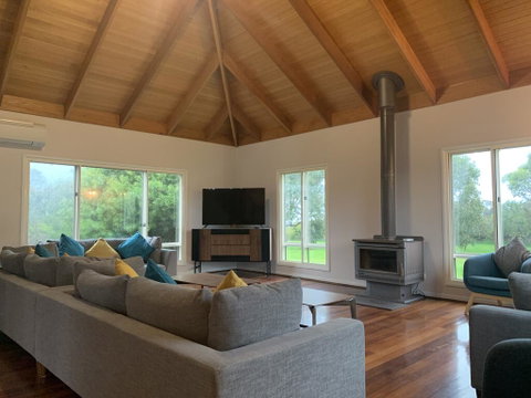 The Track House - Accommodation Port Macquarie 3