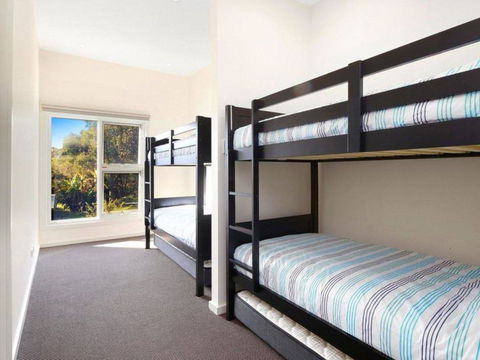 The Wharf House - Budgewoi - Accommodation Port Macquarie 1