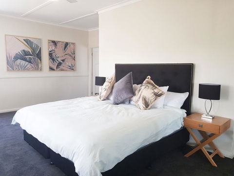 Theme Park Villas - 3 Min Drive To Movie World - Accommodation Port Macquarie 0