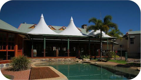 Tinaroo Lake Resort - Accommodation Port Macquarie 1