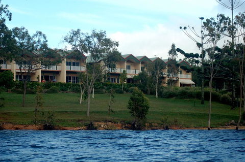 Tinaroo Lake Resort - Accommodation Port Macquarie 2