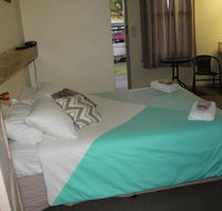Tocumwal Hotel Motel The Palms - Accommodation Port Macquarie