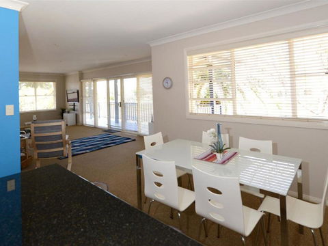 Tokelau Townhouse 1 - Accommodation Port Macquarie 2